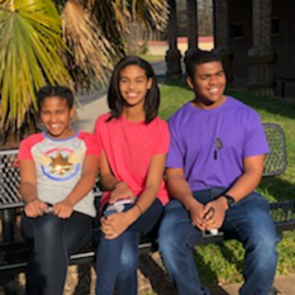 Meet your Posher, Allena - Picture 1 of 1